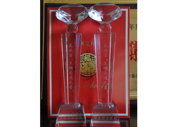 �c���鿴Ԕ��(x��)��Ϣ<br>��(bi��o)�}��   ��x�Δ�(sh��)��1103